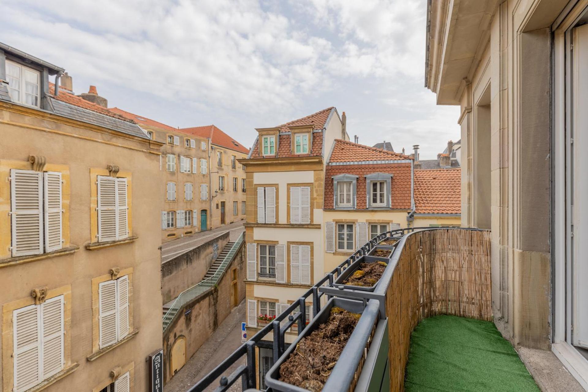 Le Cocon Du Pont Sailly- 3 Chambres - 6 Personnes - Hyper-Centre 梅斯 外观 照片